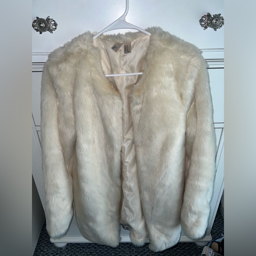 White Furr Coat